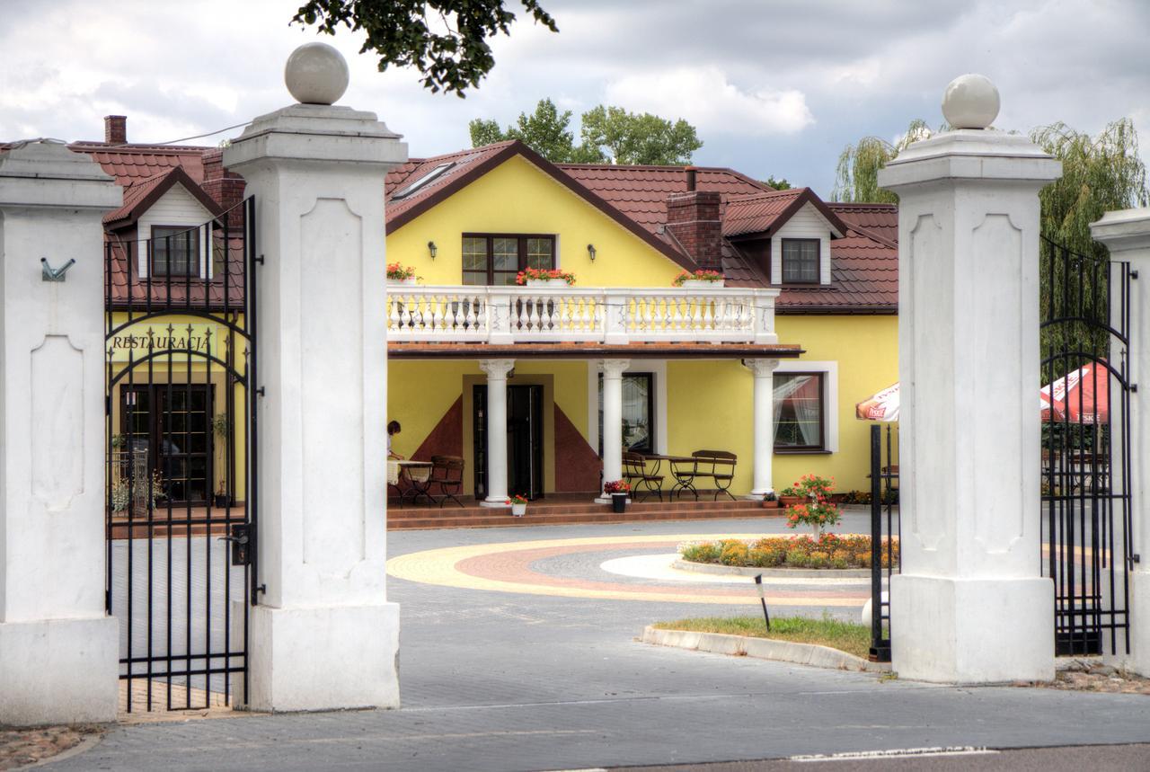 Zacisze Hotel Ulan ภายนอก รูปภาพ
