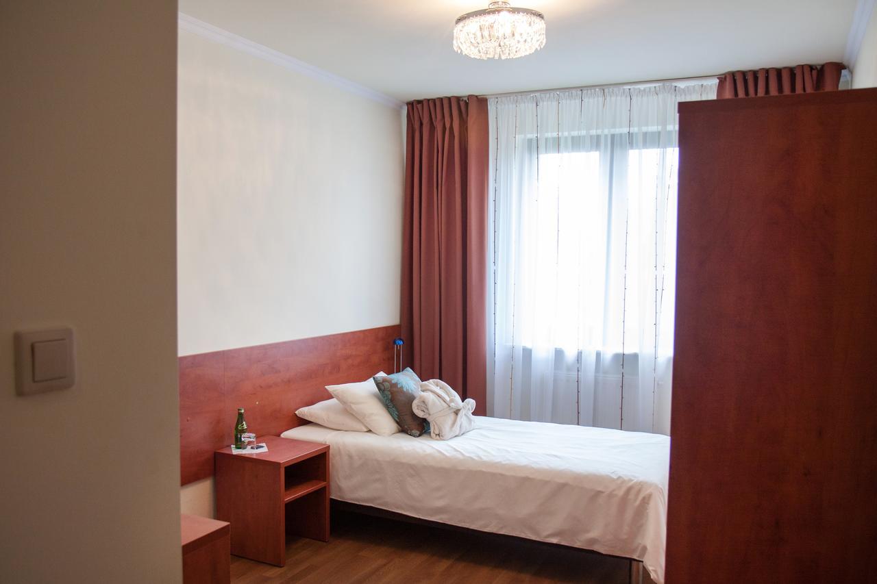 Zacisze Hotel Ulan ภายนอก รูปภาพ