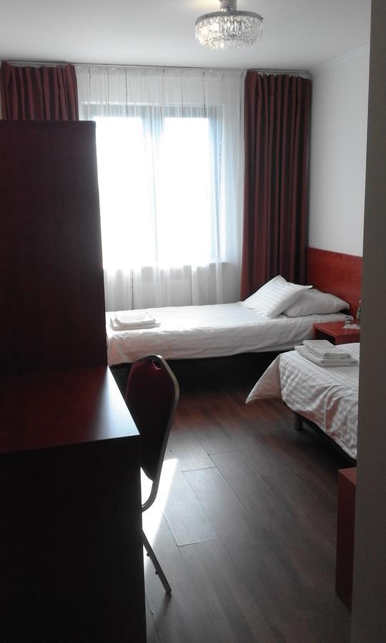 Zacisze Hotel Ulan ภายนอก รูปภาพ