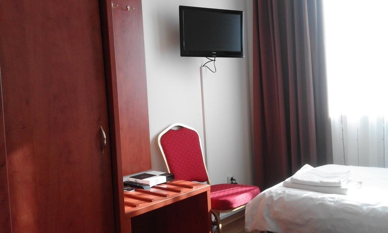 Zacisze Hotel Ulan ภายนอก รูปภาพ